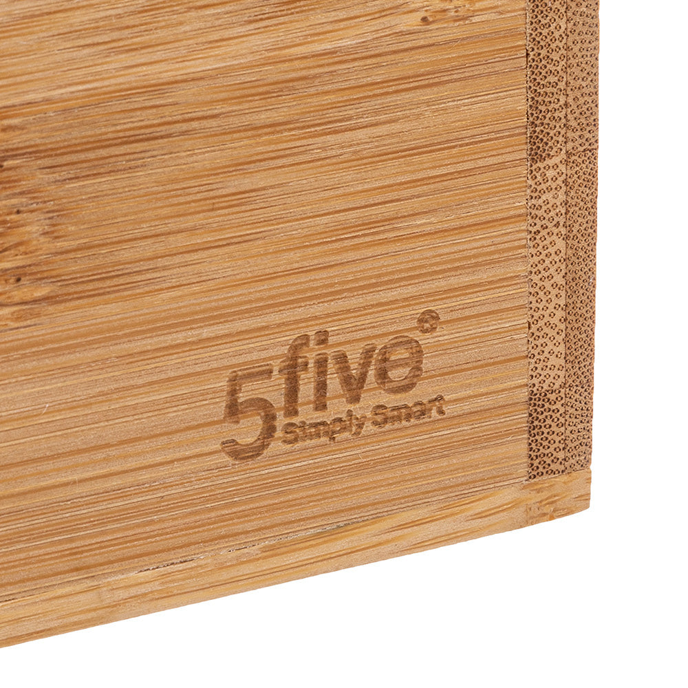 five-mamke-up-display