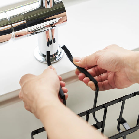 gootsteen-organizer-aan-kraan