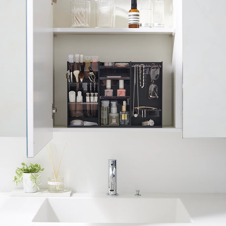 makeup-organizer