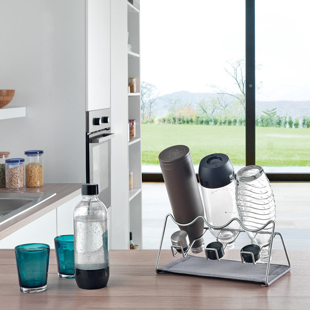 metaal grijs rek flessen keuken