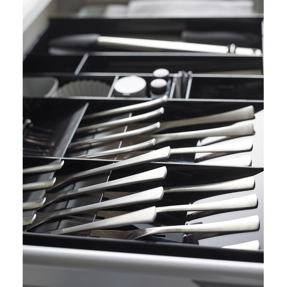 uitschuifbare-bestekbak-yamazaki-zwart