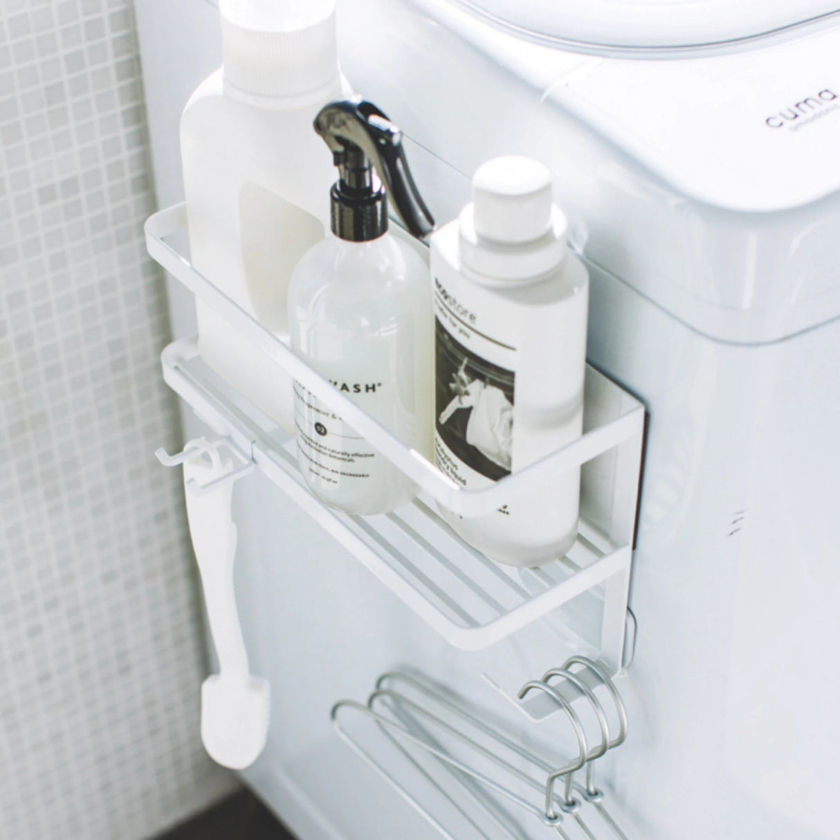 Magnetisches Regal mit Hängehaken von Yamazaki