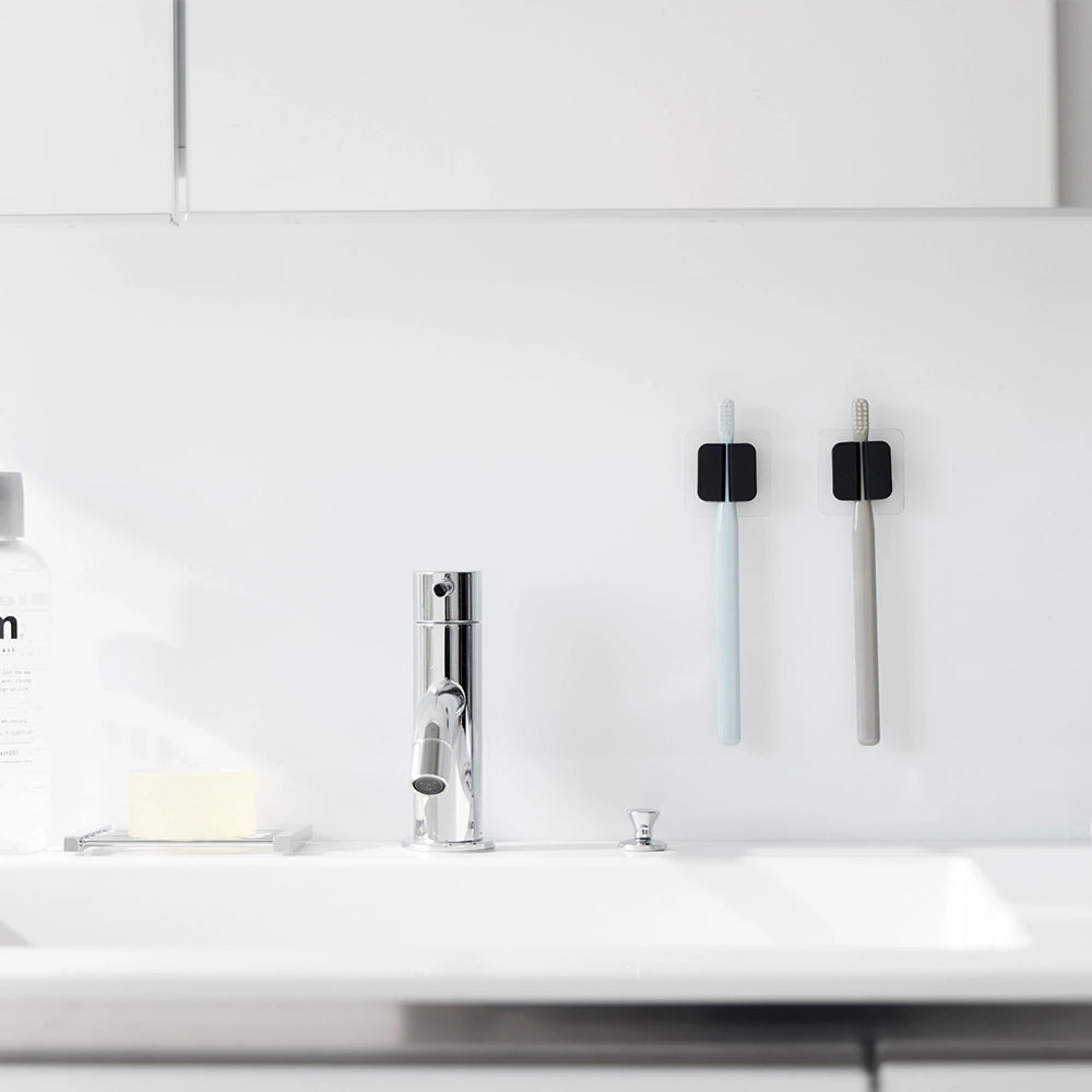 zwarte-ophanghaakjes-zelfklevend-yamazaki