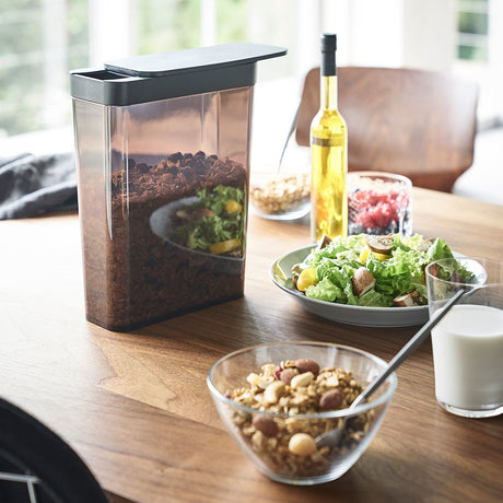 zwarte-voorraadbus-ontbijt