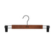 houten-kleerhanger-broeken