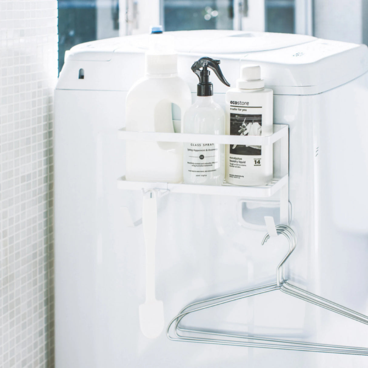 Magnetisches Regal mit Hängehaken von Yamazaki